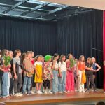 projecteurs-sur-nos-talents-artistiques-succes-scenique-pour-le-college-notre-dame-de-lesperance-des-brouzils