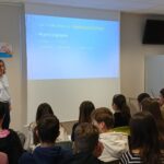 des-citoyens-connectes-et-responsables-a-lere-numerique
