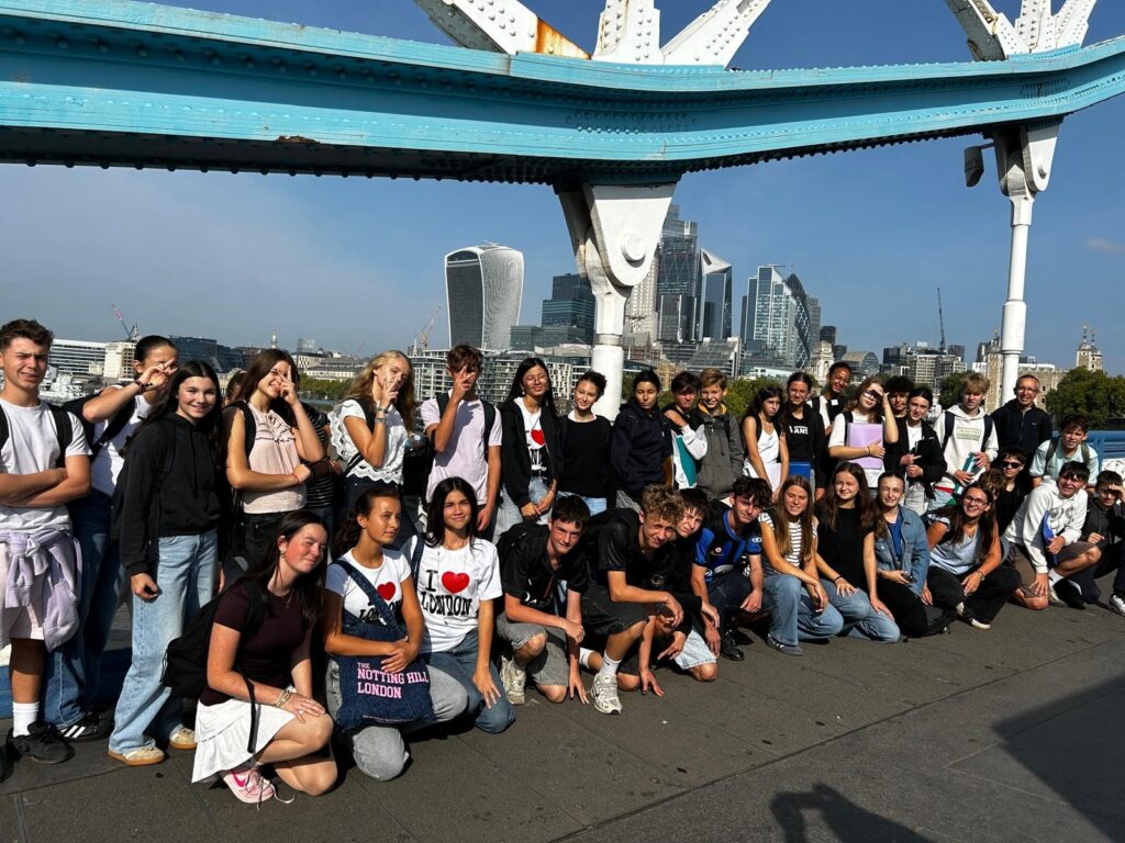 une-journee-haute-en-couleurs-pour-nos-eleves-de-3eme-a-londres